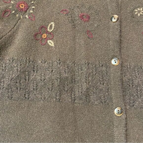 Woolrich Lambs Wool Brown Embroidered Button Up Sweater Women's Size XLP - Picture 13 of 14